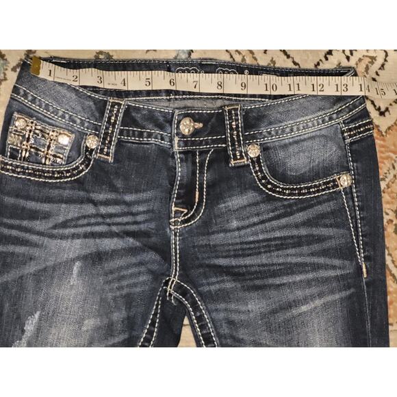 Miss Me Low-Rise Bootcut Jeans Fleur-de-lis Embroidered pockets Womens Size 26 - Picture 4 of 11
